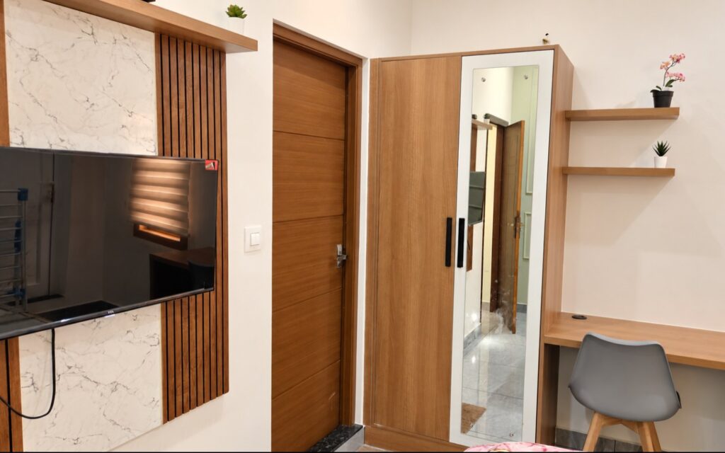 ONE BEDROOM APARTMENT Image 9