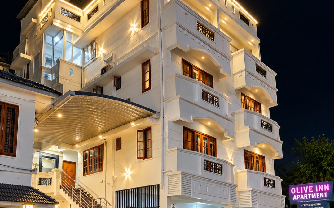 Olive inn Night View